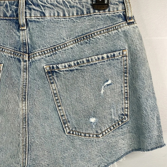 DYNAMITE High Waist Distressed Cutoff Shorts Medium Blue High Waist Frayed 30 - Picture 6 of 11